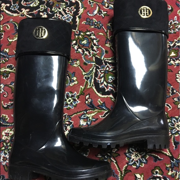 Tommy Hilfiger Shoes - Rain boots